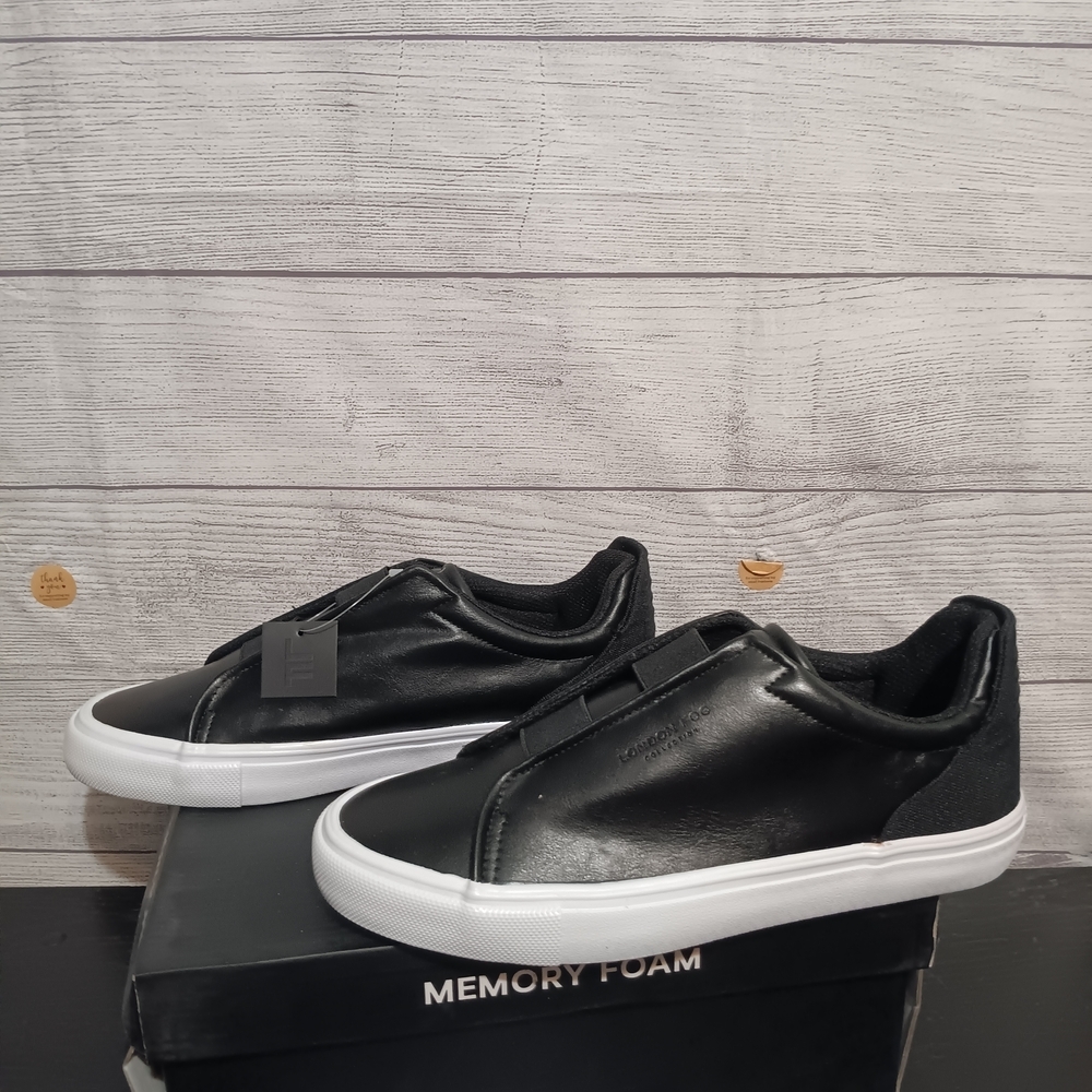 London Fog Francis Black Slip-On Sneakers Men’s 9.5M Memory Foam‎ Comfort Casual